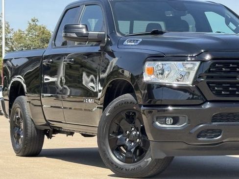 Used 2023 RAM 1500 Big Horn AWD/4WD image 3