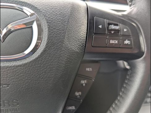 Used 2013 MAZDA MAZDA3 i Touring w/ Preferred Equipment Pkg image 17