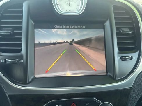 Used 2016 Chrysler 300 C RWD image 13