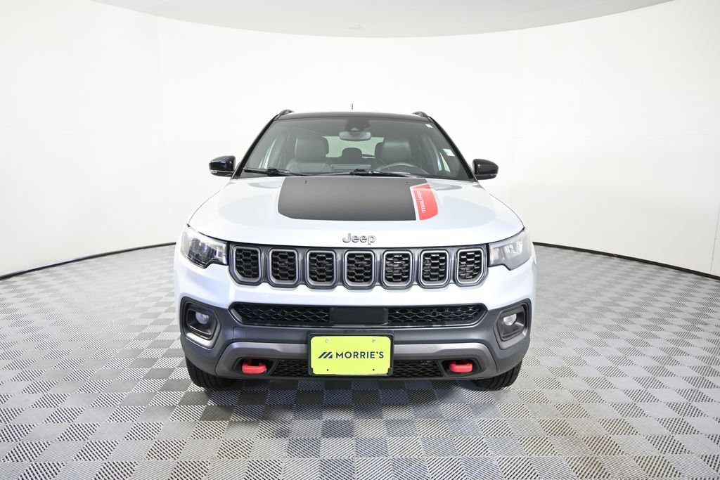 Used 2024 Jeep Compass Trailhawk AWD/4WD image 10