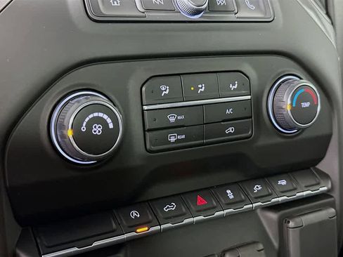 Used 2022 Chevrolet Silverado 1500 Custom w/ Safety Confidence Package image 17