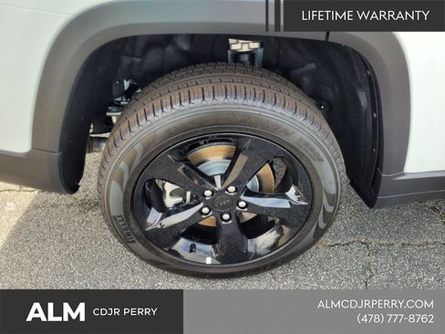 New 2025 Jeep Grand Cherokee L Limited w/ Luxury Tech Group II AWD/4WD image 13