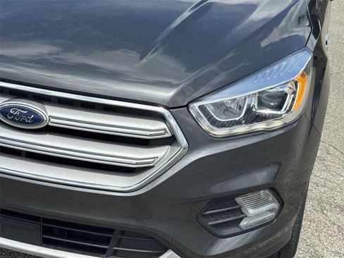 Used 2019 Ford Escape SEL AWD/4WD image 9