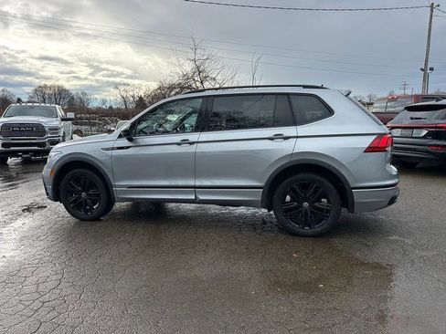 Used 2022 Volkswagen Tiguan SE R-Line AWD/4WD image 6