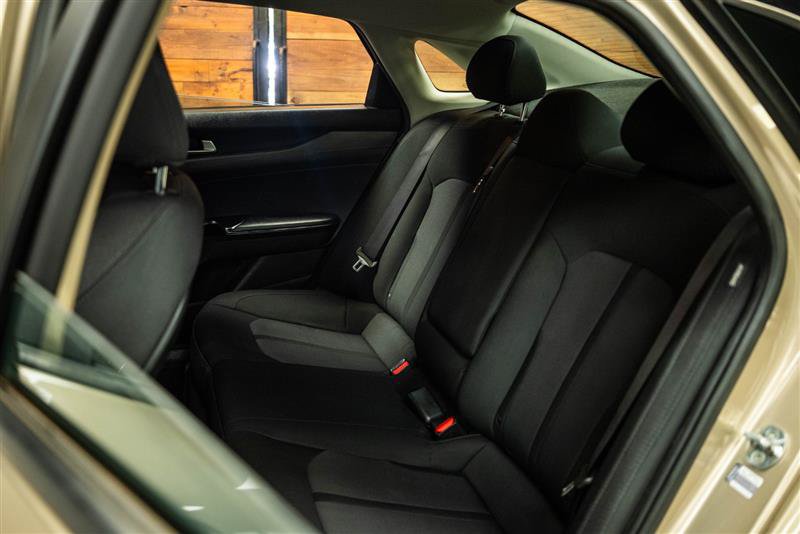 Used 2022 Kia K5 LXS FWD image 10