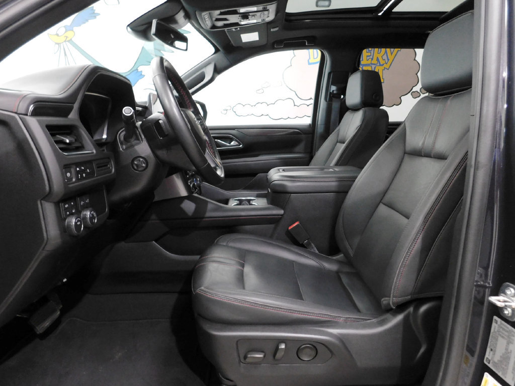 Used 2024 Chevrolet Tahoe RST w/ Luxury Package AWD/4WD image 32