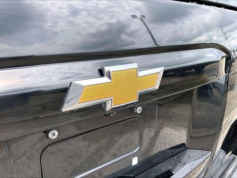 Used 2020 Chevrolet Suburban LT RWD image 27