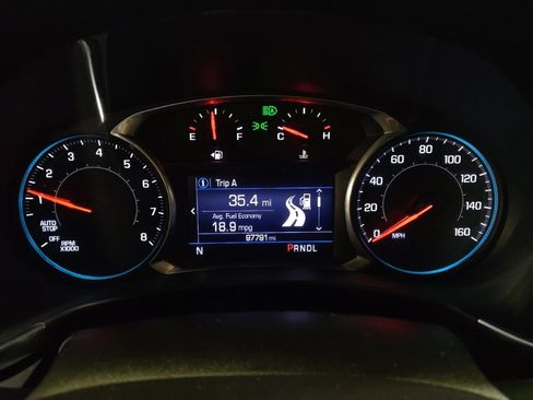 Used 2022 Chevrolet Equinox LT w/ Driver Convenience Package image 23