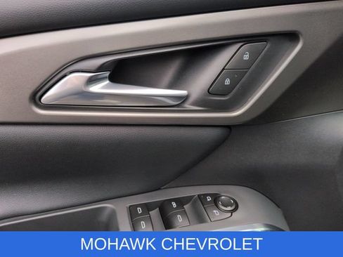 Certified 2026 Chevrolet Traverse LT AWD/4WD image 23