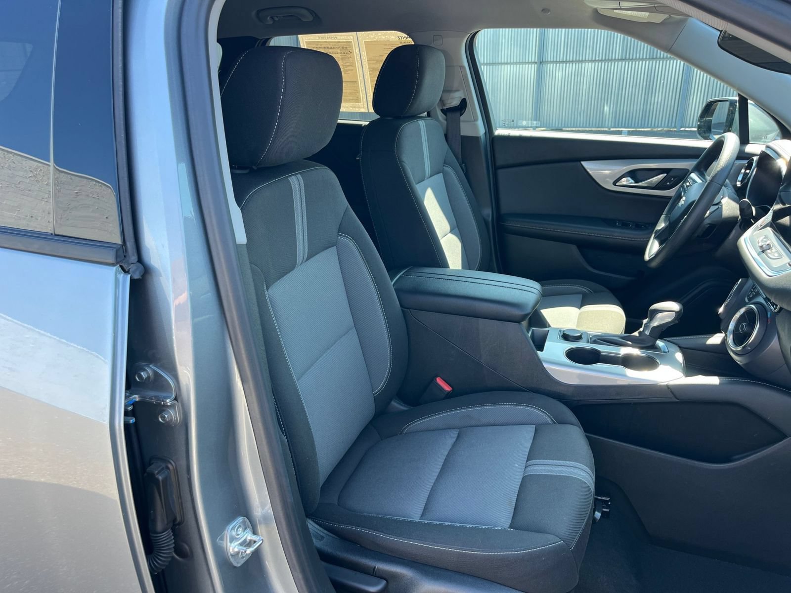 Used 2025 Chevrolet Blazer LT FWD image 36
