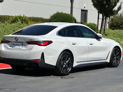 Used 2025 BMW i4 eDrive40 image 5