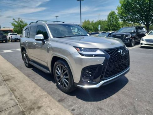 Used 2025 Lexus LX 600 F Sport w/ Accessory Package (2T) AWD/4WD image 2