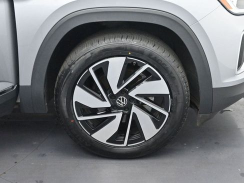 Used 2024 Volkswagen Atlas SEL image 37