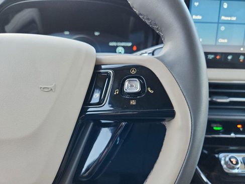 Used 2024 Lincoln Corsair FWD w/ Equipment Group 101A image 29