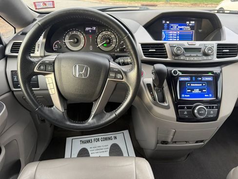 Used 2017 Honda Odyssey EX-L image 9