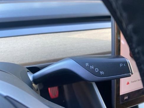 Used 2020 Tesla Model 3 Standard Range Plus RWD image 12
