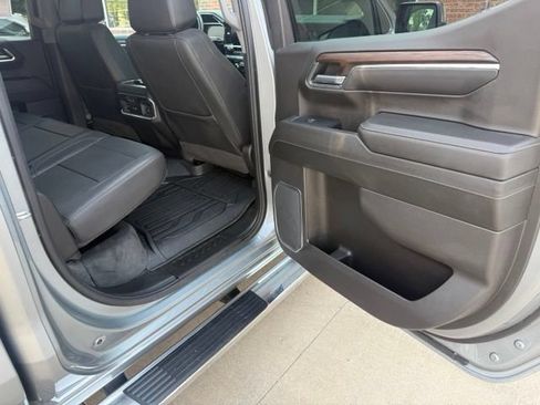 Used 2024 GMC Sierra 1500 SLT w/ SLT Premium Plus Package AWD/4WD image 20