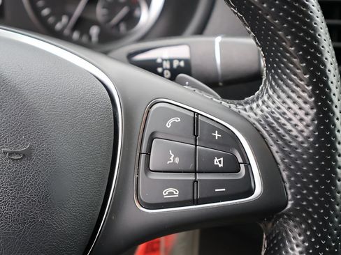 Used 2023 Mercedes-Benz Metris Passenger image 30