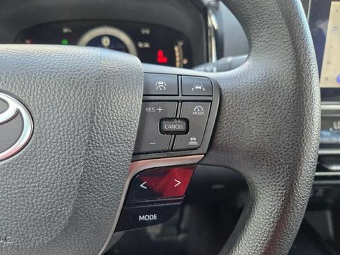 Used 2025 Toyota Camry LE FWD image 21