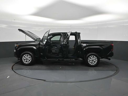 Used 2025 Toyota Tacoma SR5 RWD image 29