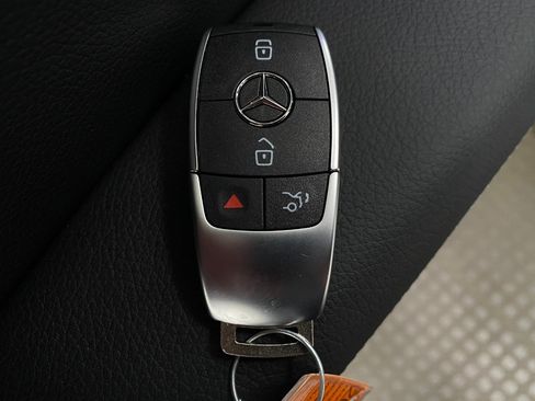 New 2026 Mercedes-Benz GLS 450 4MATIC image 37