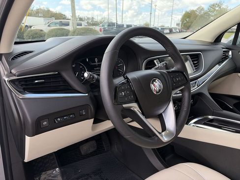 Used 2024 Buick Enclave Avenir image 16
