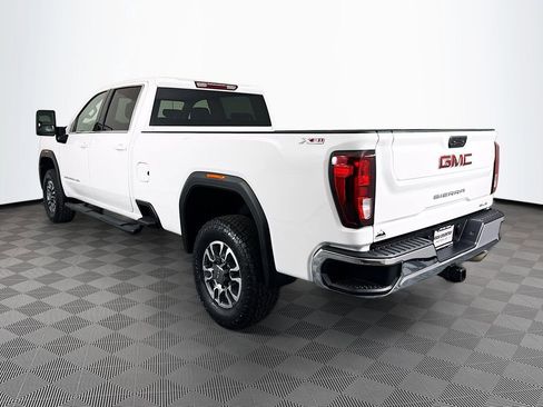 Used 2024 GMC Sierra 3500 SLE w/ SLE Convenience Package AWD/4WD image 5
