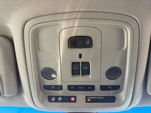 Used 2014 Cadillac XTS Luxury image 16