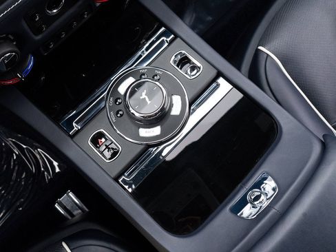 Certified 2018 Rolls-Royce Dawn image 37