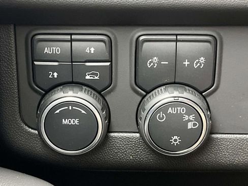 Used 2023 Chevrolet Tahoe RST w/ Luxury Package image 39