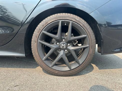 Used 2023 Honda Civic Sport image 5