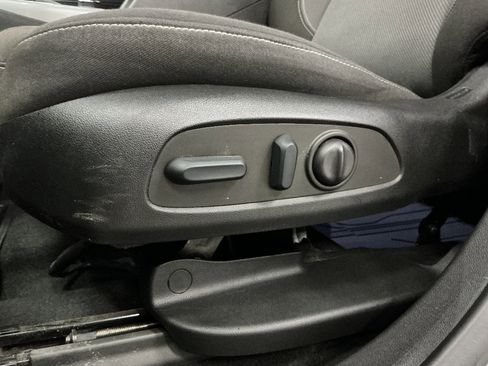 Used 2023 Chevrolet Blazer LT w/ Convenience Package image 11