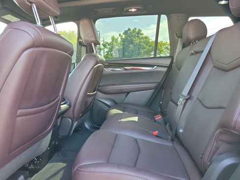 Used 2022 Cadillac XT6 Premium Luxury FWD image 15