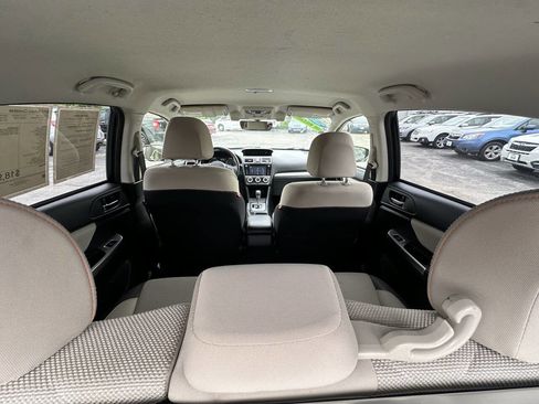 Used 2017 Subaru Crosstrek 2.0i Premium image 9