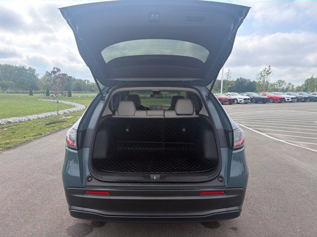 Used 2023 Honda HR-V LX image 9