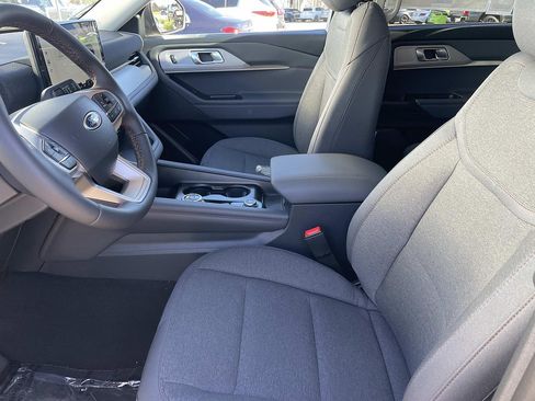 New 2026 Ford Explorer Active RWD image 20