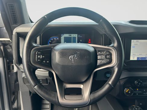 Used 2021 Ford Bronco Black Diamond AWD/4WD image 13
