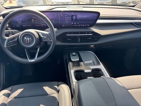 Certified 2025 Buick Enclave Preferred FWD image 13