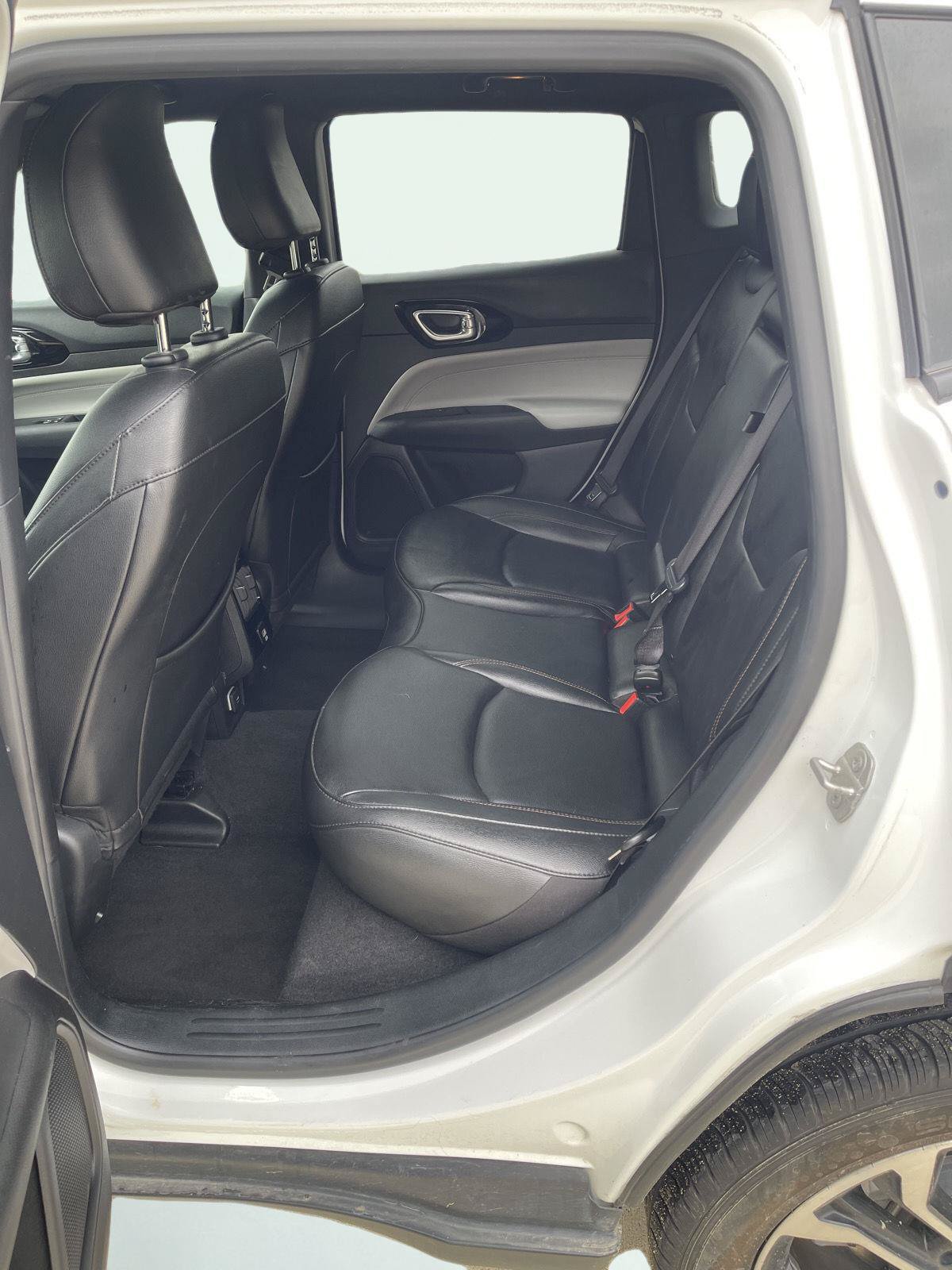 Used 2024 Jeep Compass Limited AWD/4WD image 25