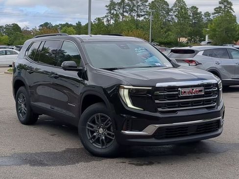 New 2025 GMC Acadia Elevation image 3