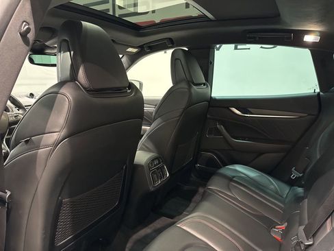 Used 2021 Maserati Levante GranSport image 36