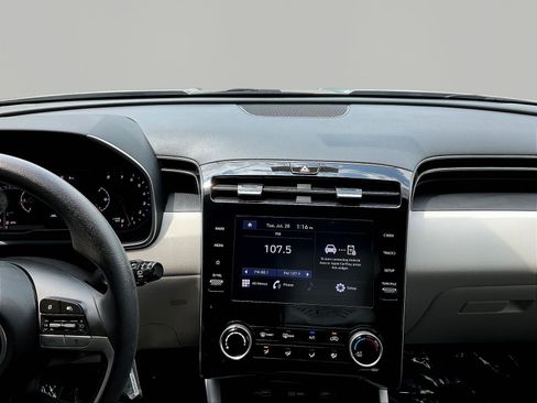 Used 2024 Hyundai Tucson SE FWD image 9