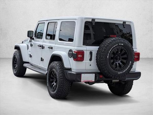 Used 2019 Jeep Wrangler Unlimited Sahara AWD/4WD image 8