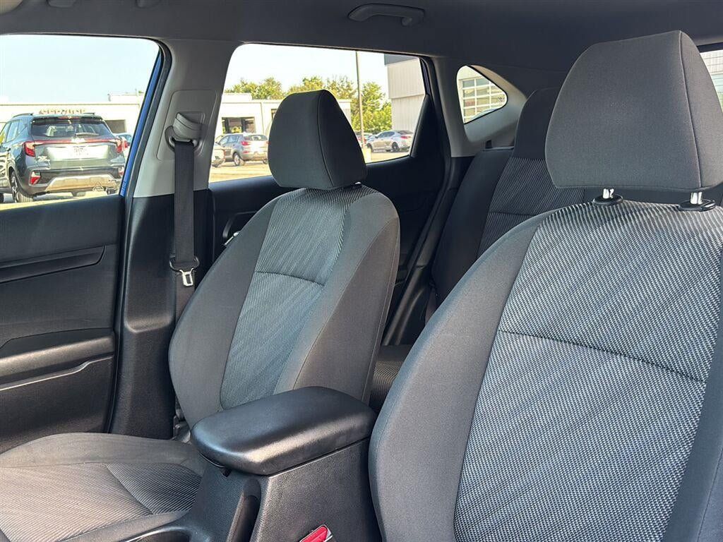 Used 2023 Kia Seltos LX AWD/4WD image 12