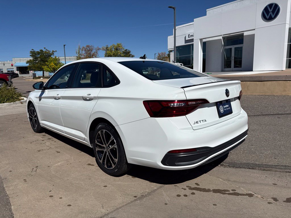 Used 2023 Volkswagen Jetta Sport FWD image 4