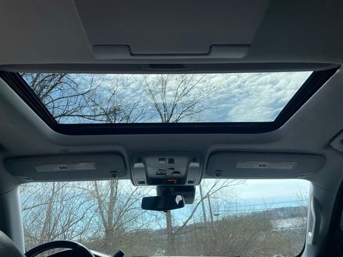 Certified 2020 Cadillac Escalade Luxury w/ Escalade Sport Edition image 27