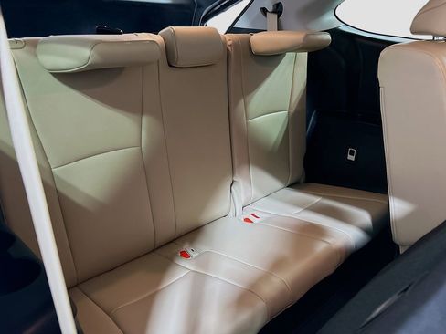 Used 2023 Toyota Highlander XLE image 25