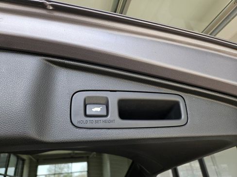Used 2020 Honda CR-V EX-L image 11