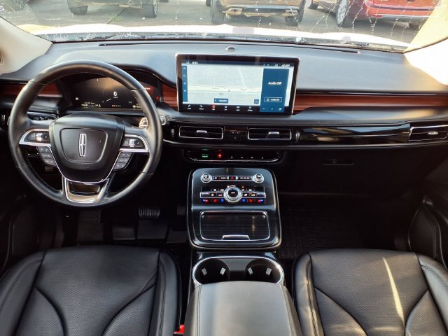 Certified 2022 Lincoln Nautilus Reserve w/ Luxury Package FWD image 6