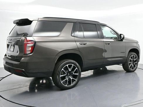 Used 2021 Chevrolet Tahoe RST w/ Luxury Package AWD/4WD image 7